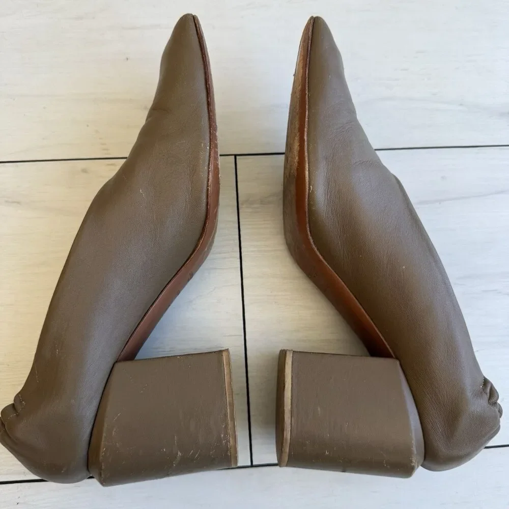 Lafayette 148 New York Nappa Leather Square Toe Pumps Olive Green Size 40 Chunky